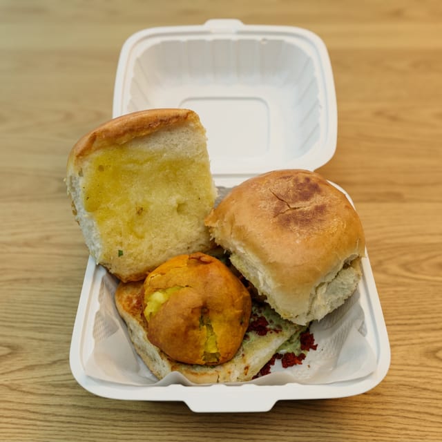 Vada Pao.